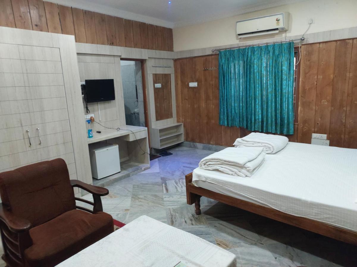 Radhika Resort Bhubaneswar Luaran gambar