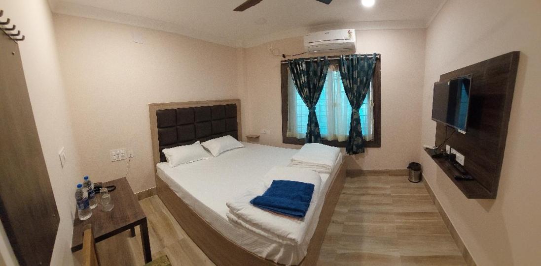 Radhika Resort Bhubaneswar Luaran gambar