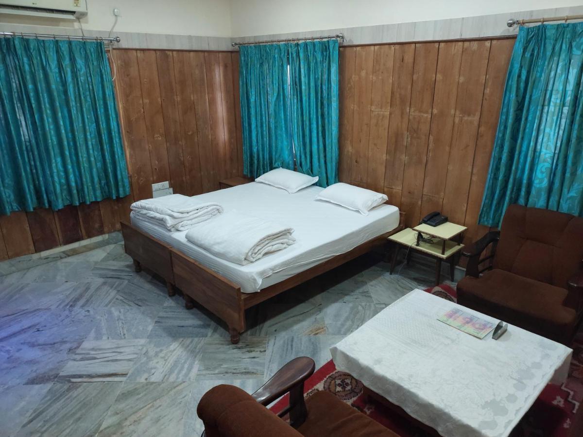 Radhika Resort Bhubaneswar Luaran gambar